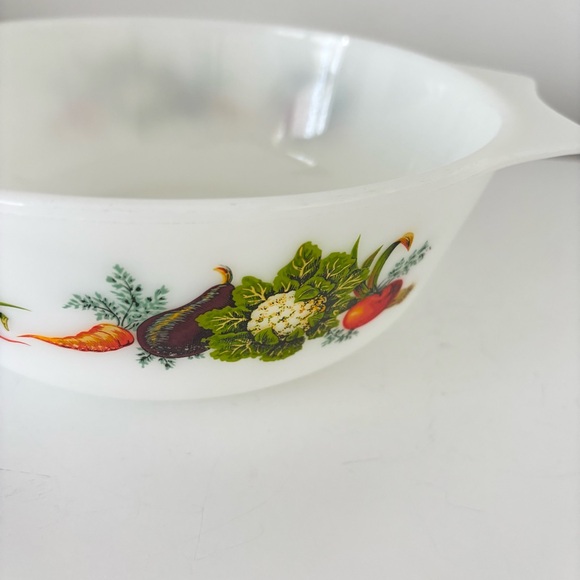 VINTAGE PYREX England White Milk Glass Casserole Bowl dish Tuscany Market Garden - Picture 8 of 14